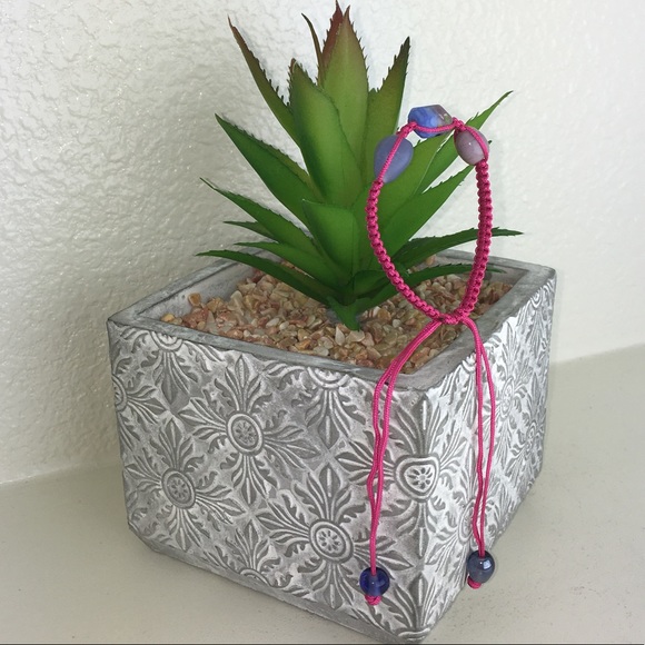 Handmade Chinese Knotting Bracelet W/ Glass Beads - Picture 6 of 7